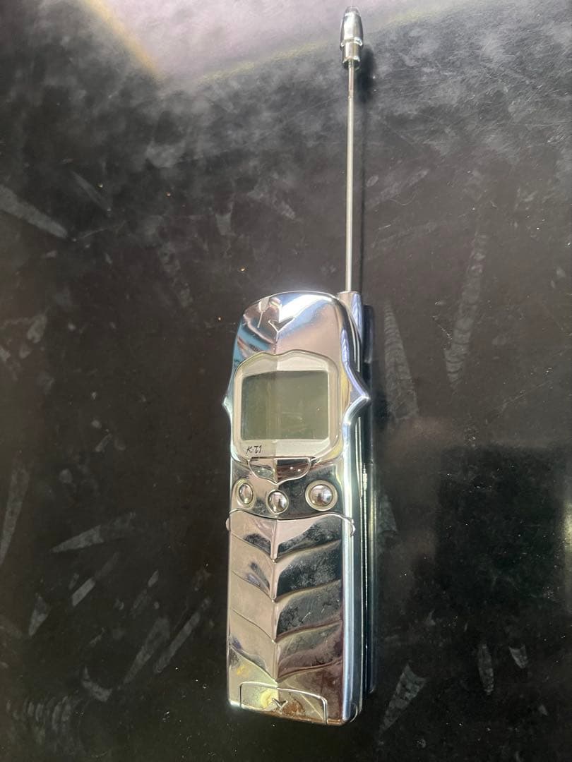 激レア】石井竜也さんデザイン携帯電話 K-TI - メルカリ