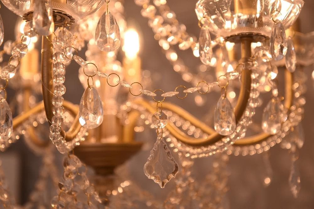 【LED付・簡単取付】8灯ゴールドカラーシャンデリア