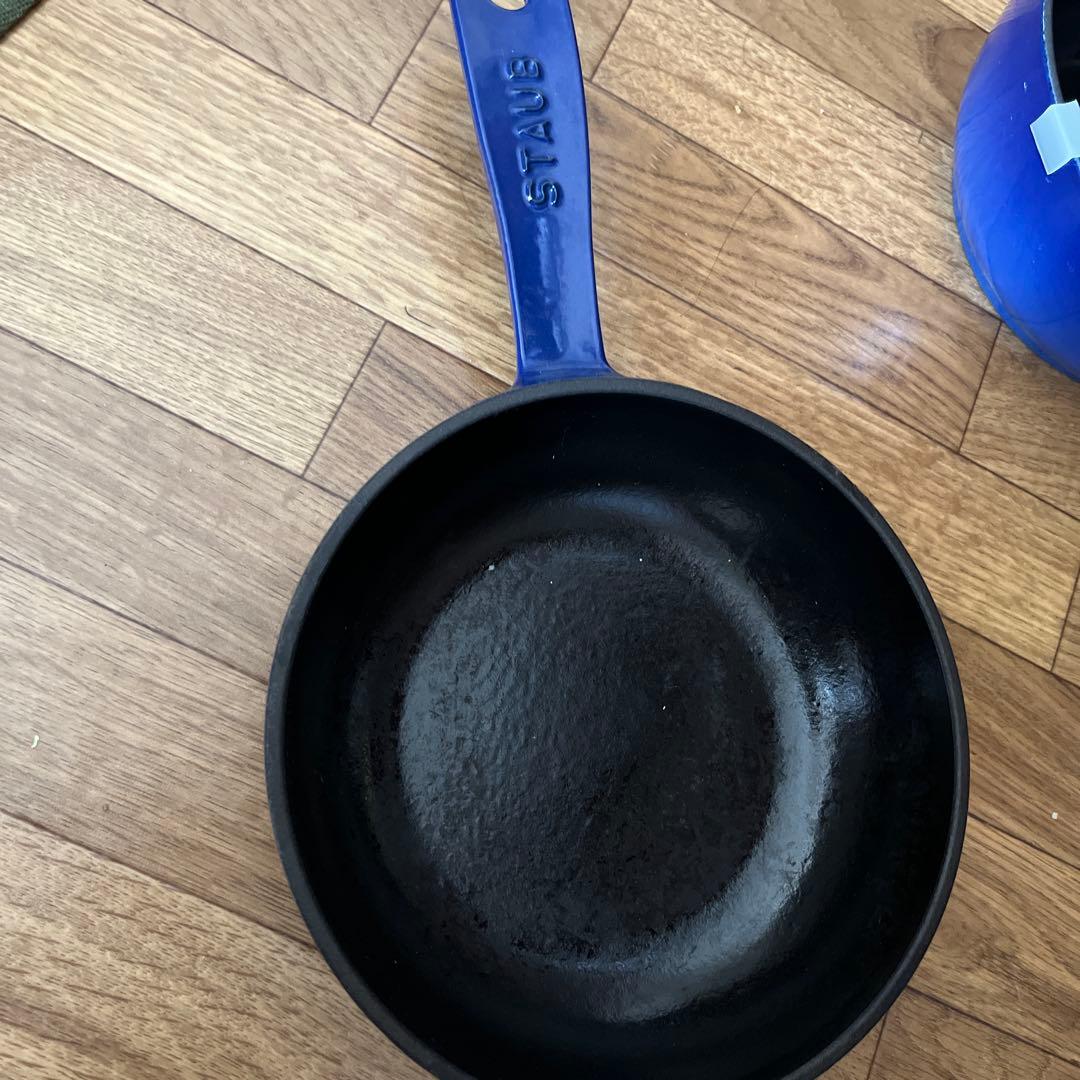 STAUB wanabe、スキレット　ロイヤルブルー