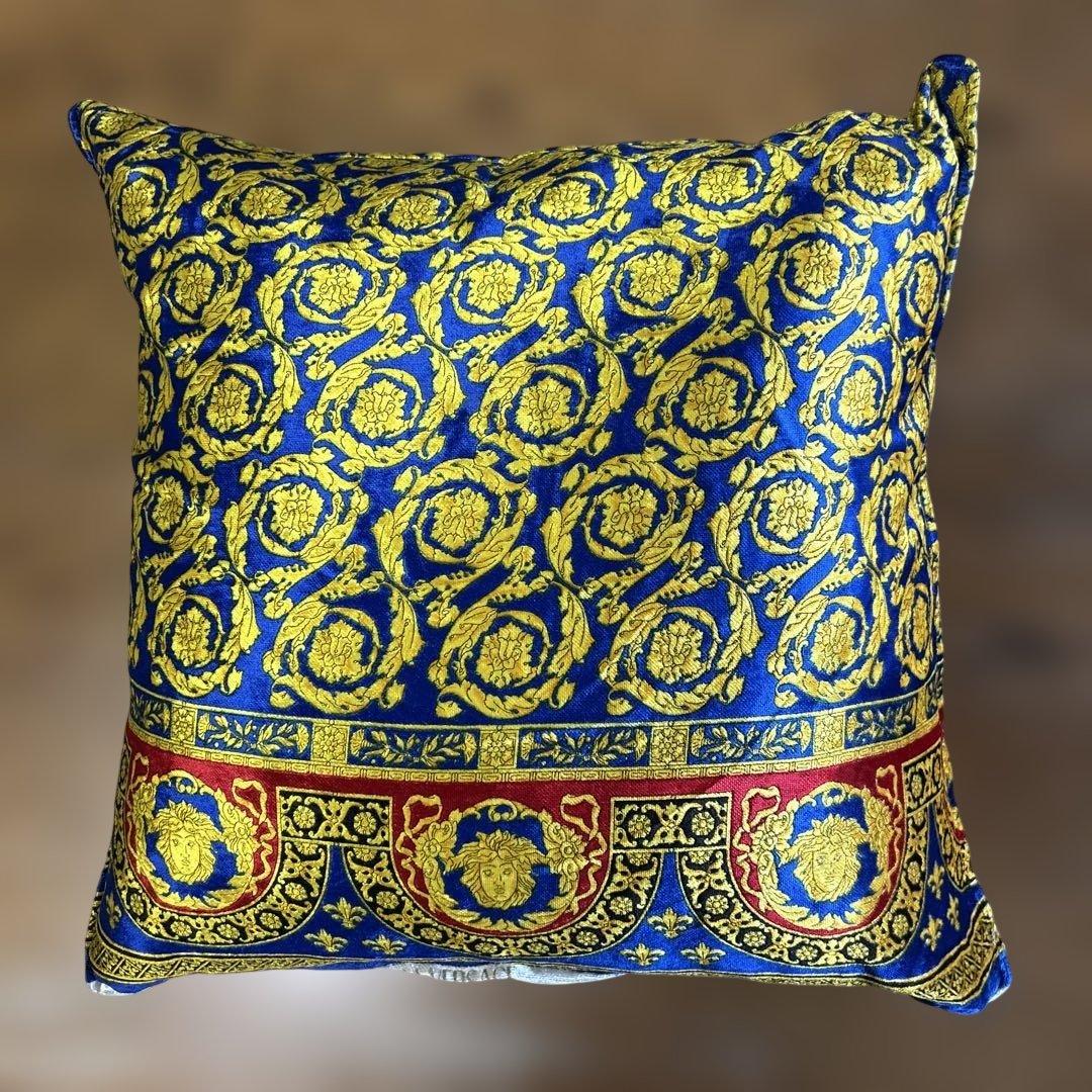 美品）Gianni Versace ビンテージ クッション バロッコ プラス ④
