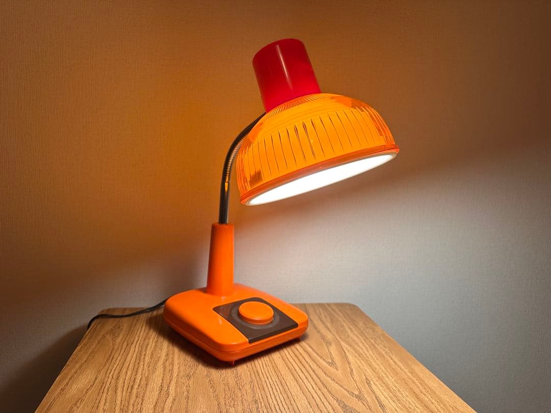 昭和レトロなオレンジデスクライト SHARP スペースエイジ ミッドセンチュリー
