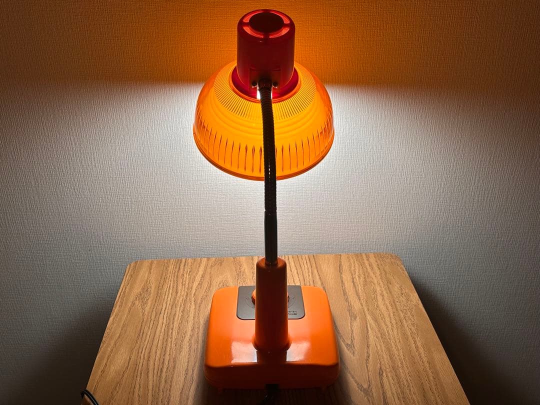 昭和レトロなオレンジデスクライト SHARP スペースエイジ ミッドセンチュリー