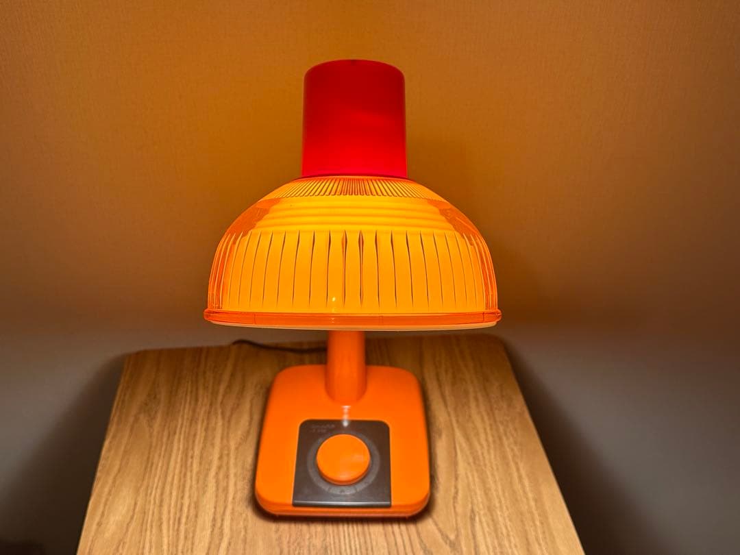 昭和レトロなオレンジデスクライト SHARP スペースエイジ ミッドセンチュリー