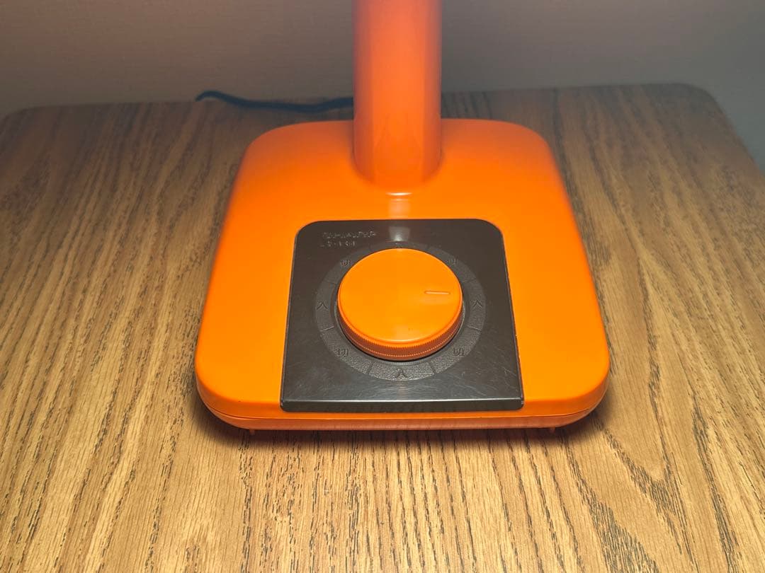 昭和レトロなオレンジデスクライト SHARP スペースエイジ ミッドセンチュリー