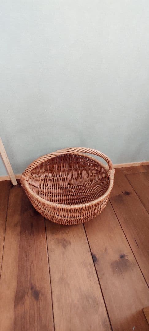 籐製丸型かご　収納かご　大