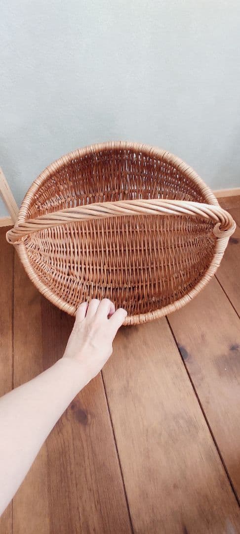 籐製丸型かご　収納かご　大