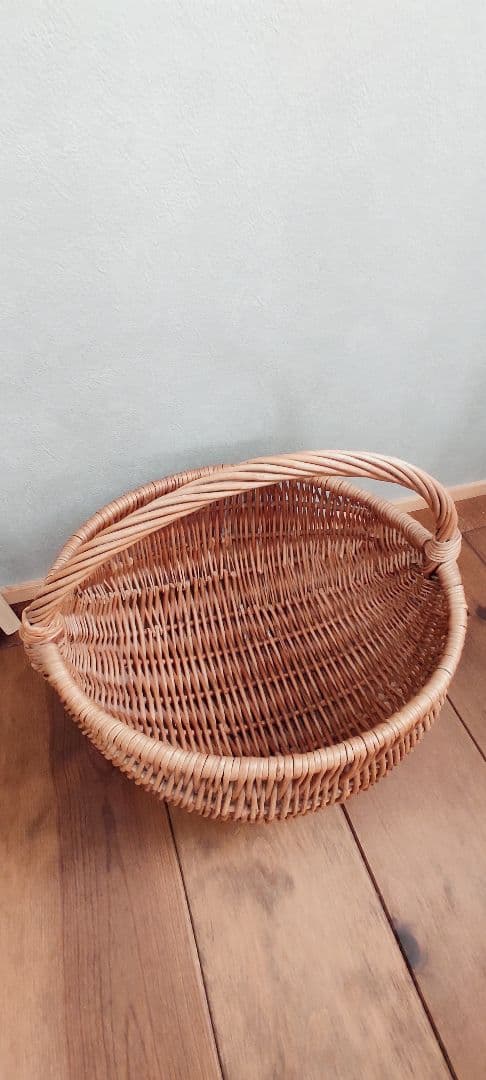 籐製丸型かご　収納かご　大