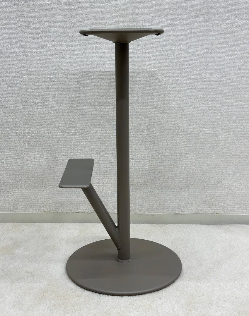 マジス■SEQUOIA　カウンタースツール　グレー系　シンプル　ミニマル　カフェ