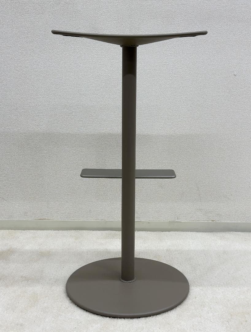 マジス■SEQUOIA　カウンタースツール　グレー系　シンプル　ミニマル　カフェ