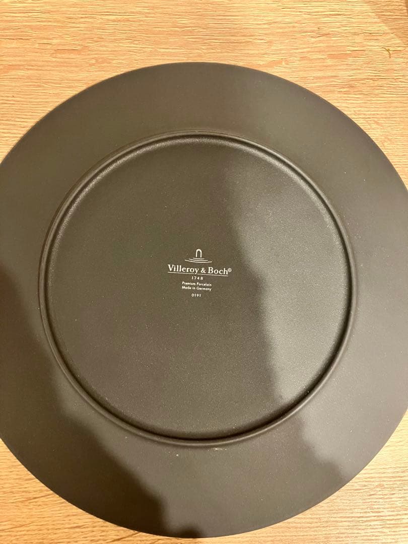 タロ♦︎　ビレロイボッホ　ロック　ブラック　31.5cm 大皿