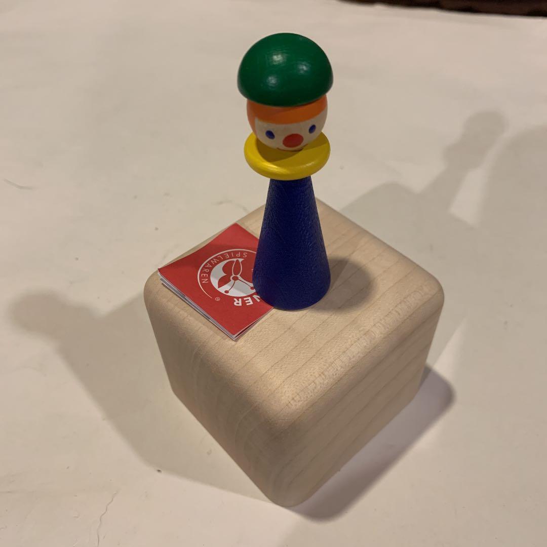 アトリエニキティキ   スイス　キーナー氏　オルゴール　ピエロ