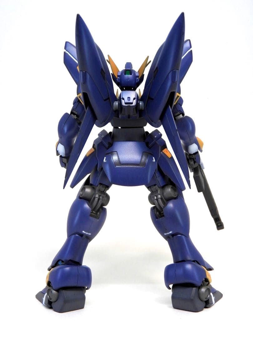 ぺ*ん様 HG ヒュッケバイン 全塗装 / スパロボ プラモデル 完成品