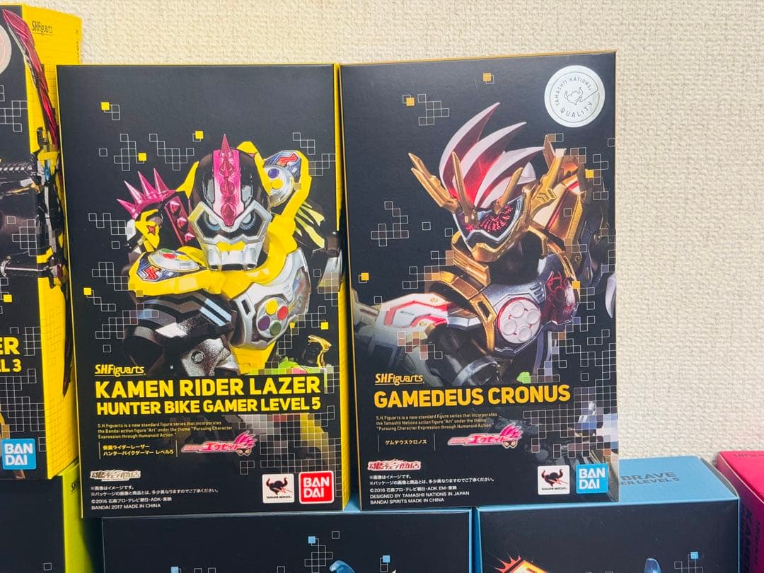 【新品未開封】仮面ライダーエグゼイド　フィギュアーツ14体セット