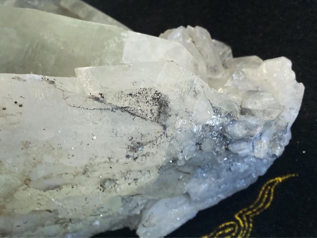 ヒマラヤ水晶 原石 クラスター 虹入り 水晶 クォーツ 天然石 パワーストーン