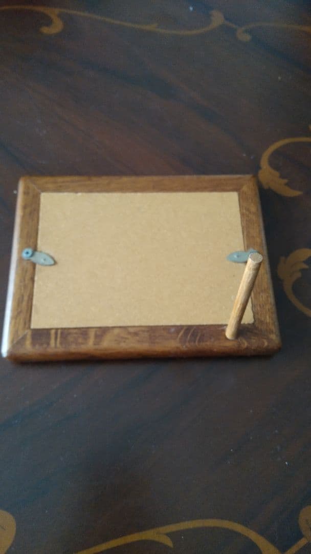 高級感溢れるオークヴィレッジ フォトスタンド 大、小 セット