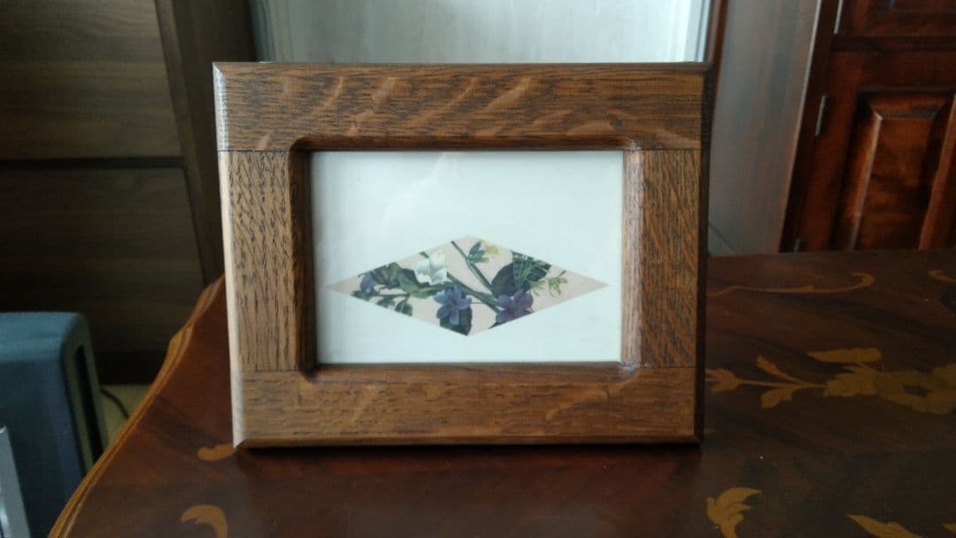 高級感溢れるオークヴィレッジ フォトスタンド 大、小 セット