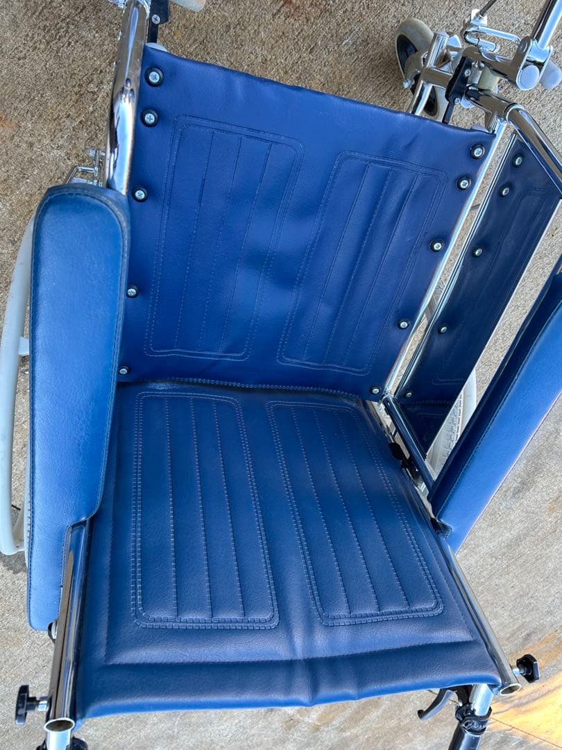 折りたたみ式 自走式カワムラ リクライニング 介助用 車椅子 車いす