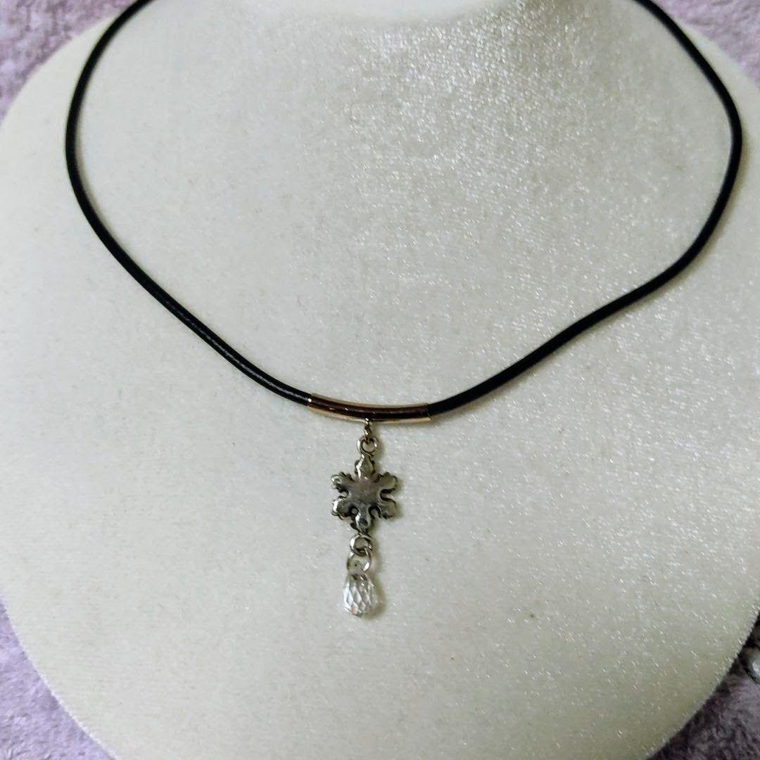 【匿名配送】特価☆新品キュービックジルコニア シルバー雪結晶チャーム