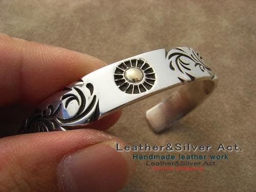 シルバーバングル　シルバー925、ｋ18　手彫り、唐草、メンズ ハンドメイド