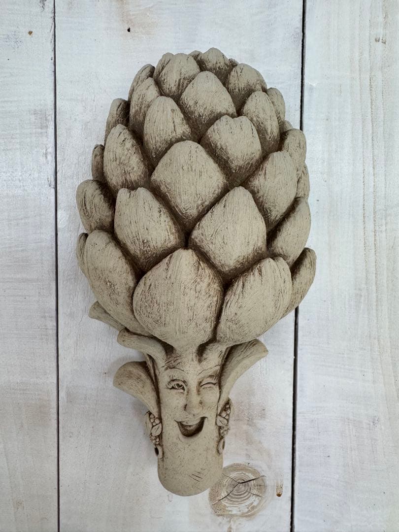 アーティチョーク型　ライムストーン　壁掛け　オーナメント