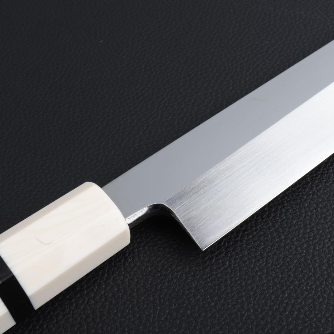 8777切付柳刃包丁 9寸 高光沢度鏡面仕上げ 刺身包丁 人工象牙黒三本巻八角柄