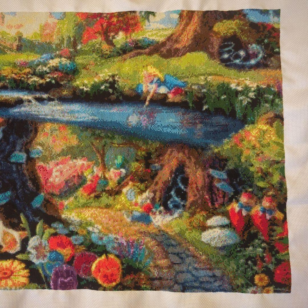 クロスステッチ　完成品　不思議の国のアリス