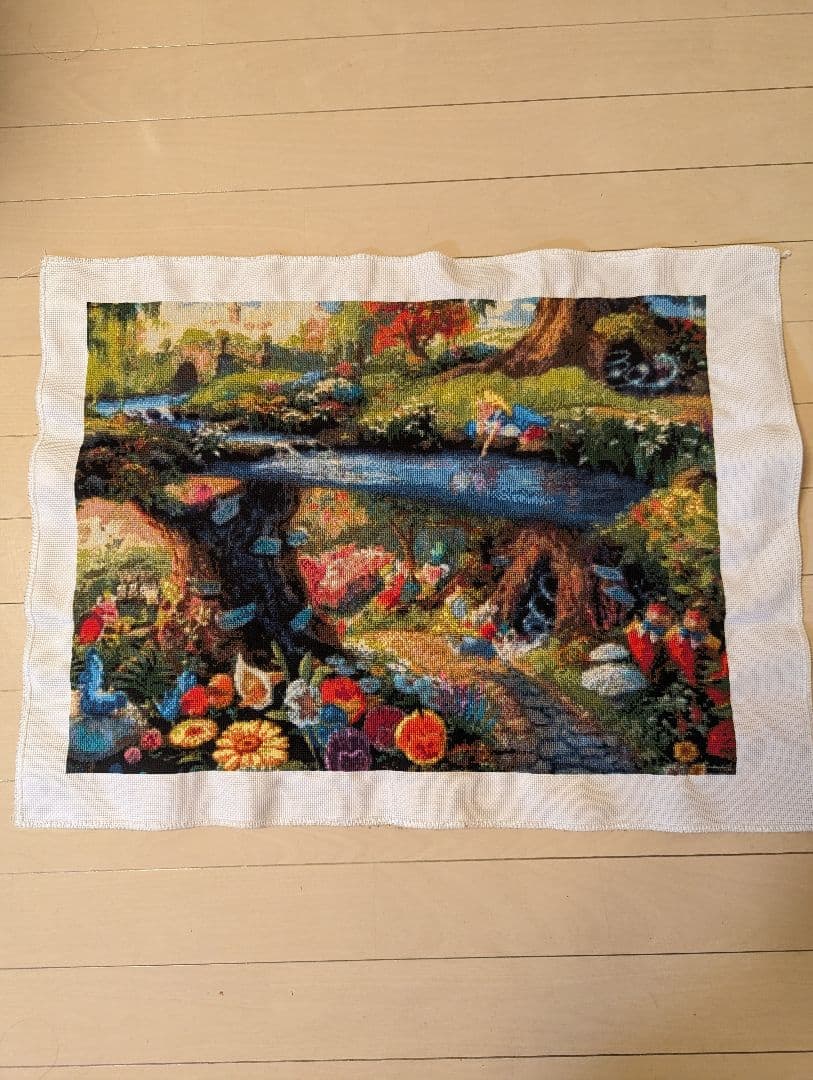 クロスステッチ　完成品　不思議の国のアリス