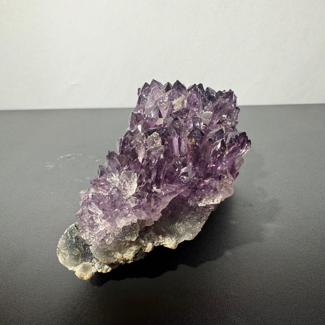 天然石アメジストの原石　置物　鉱物NO.011808
