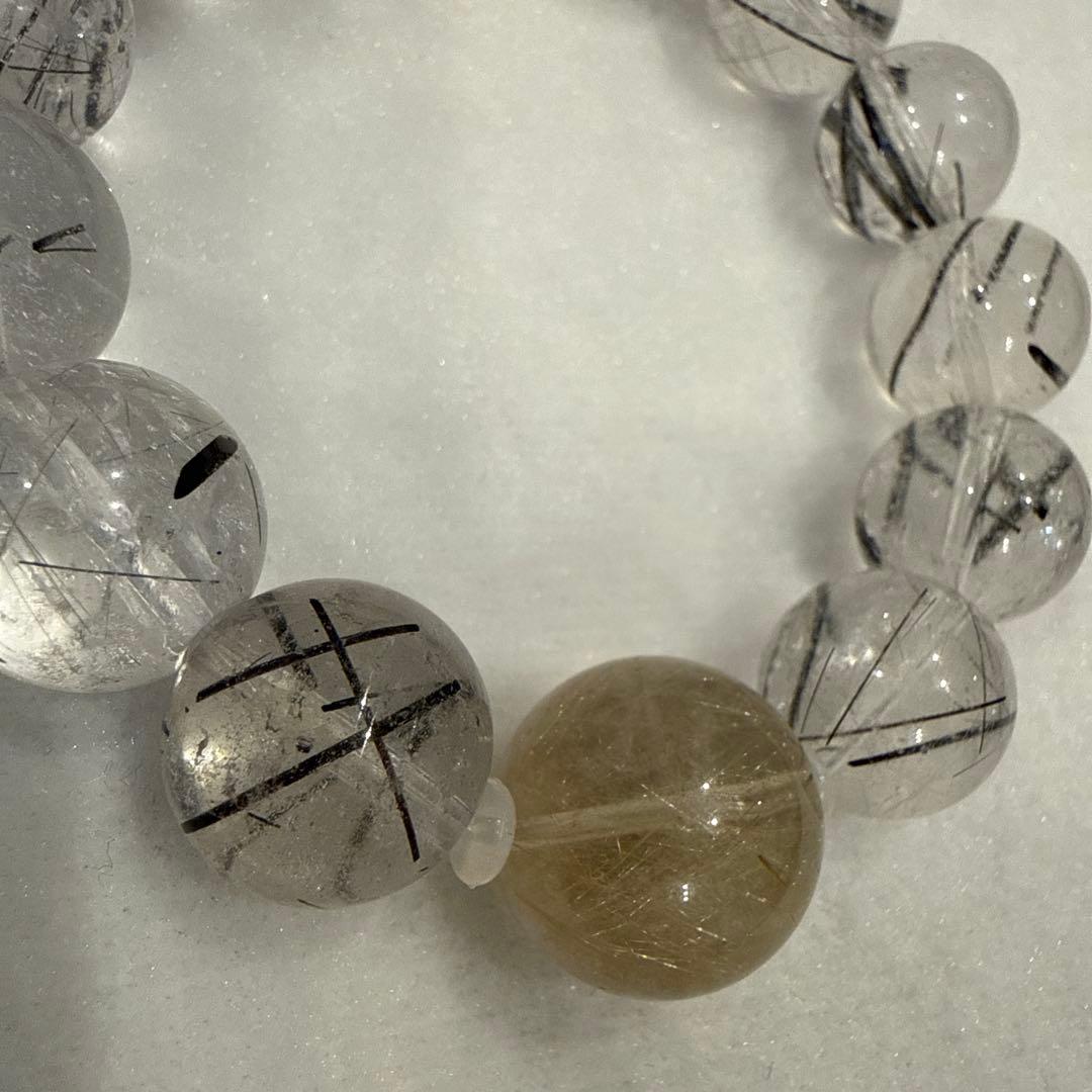 ブラックルチル、ゴールドルチル天然石ブレスレット