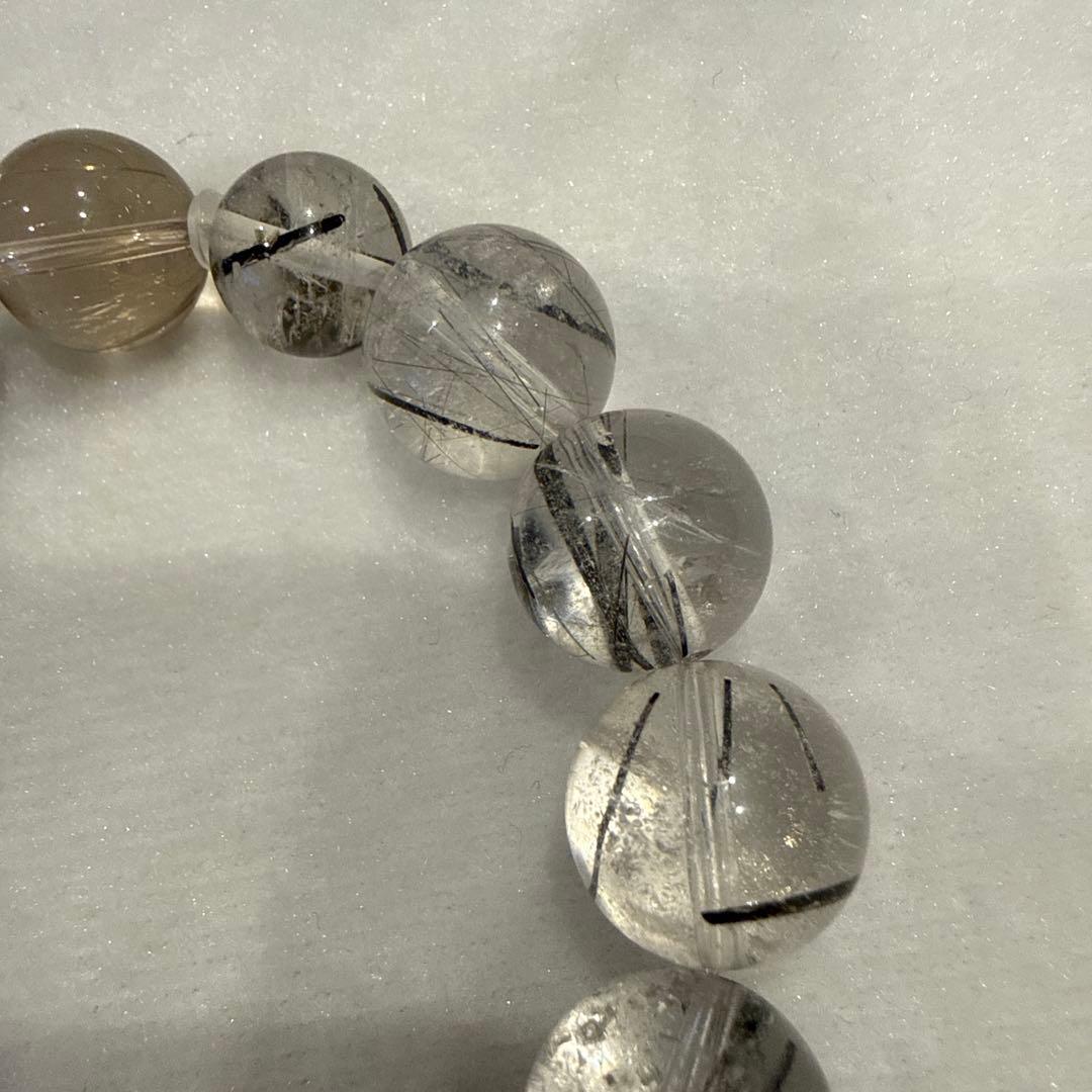 ブラックルチル、ゴールドルチル天然石ブレスレット