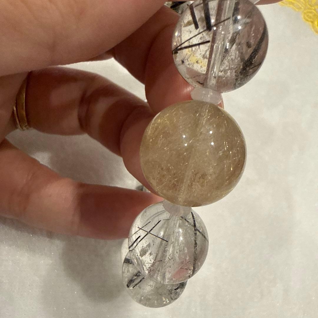 ブラックルチル、ゴールドルチル天然石ブレスレット