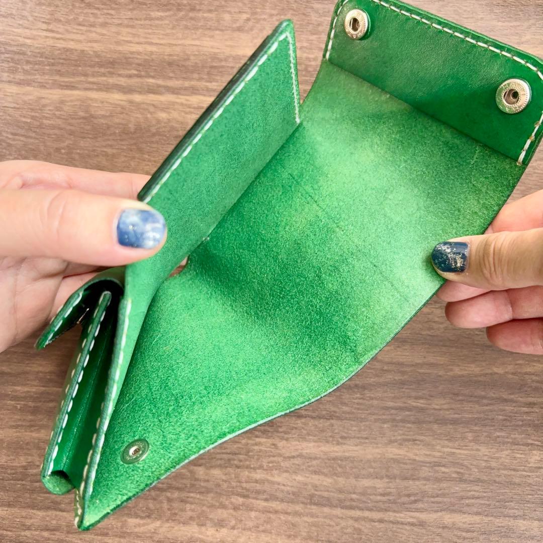 《スマイル柄型押し》三つ折りウォレット