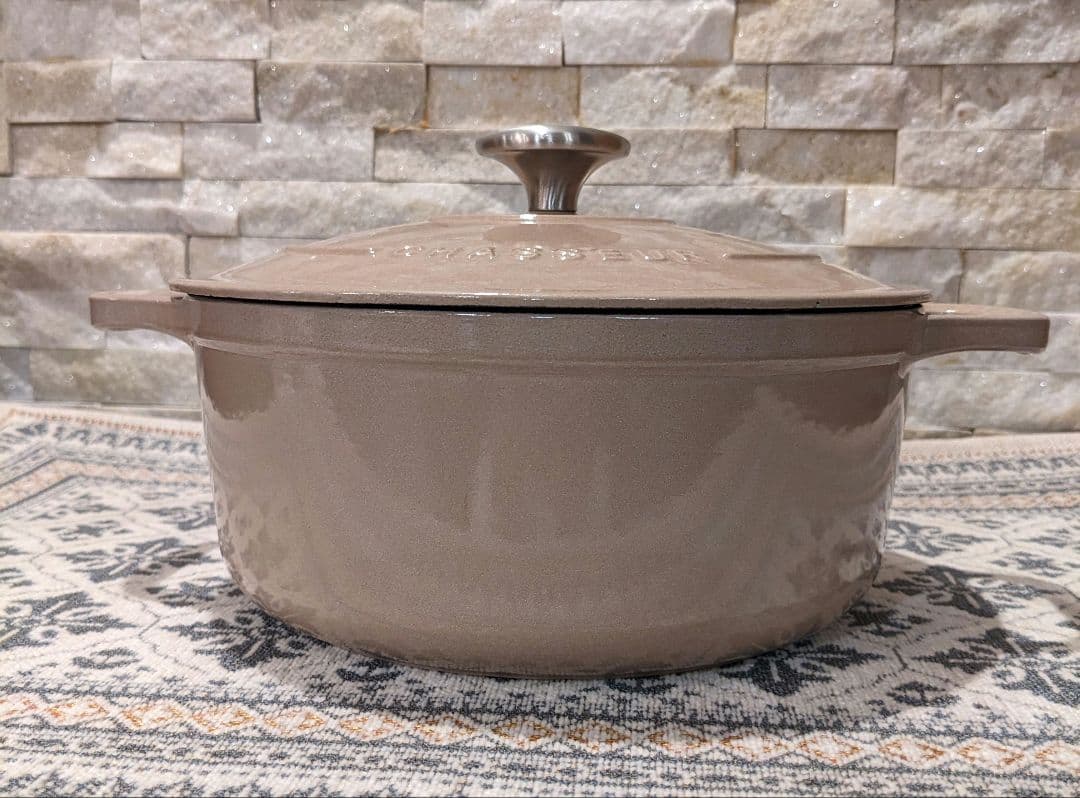 hiro　シャスール　鍋