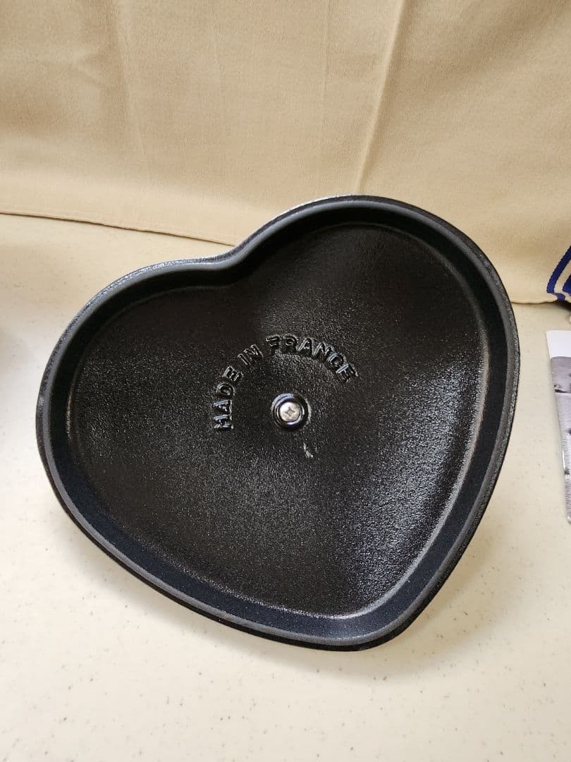 ストウブ(STAUB )ハートココット 20cm ソルベローズ