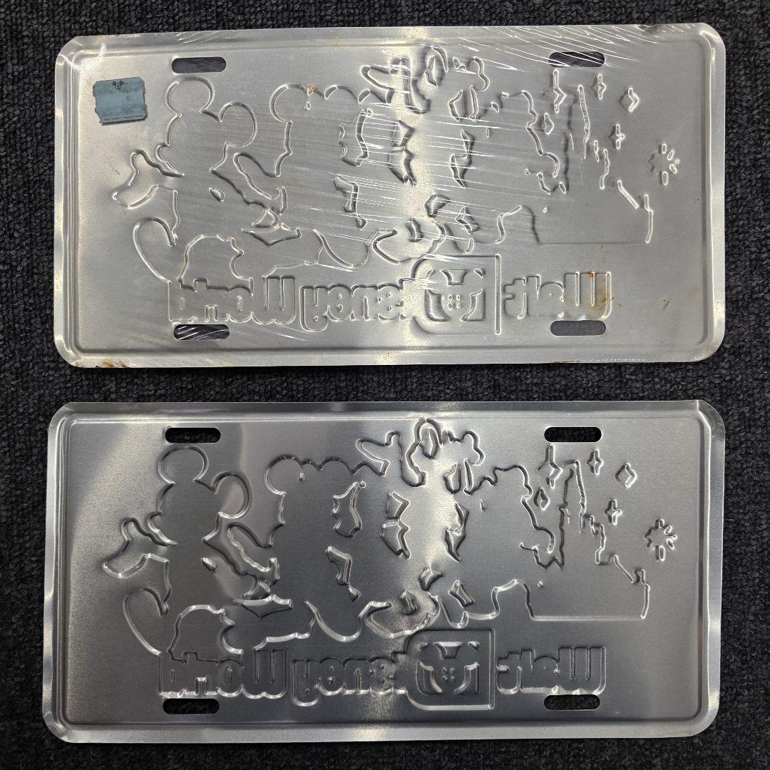 Walt Disney World ナンバープレート　金属　ミッキー　ミニー