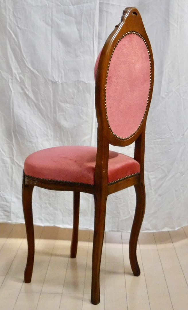 アンティーク調椅子 (TOGA）