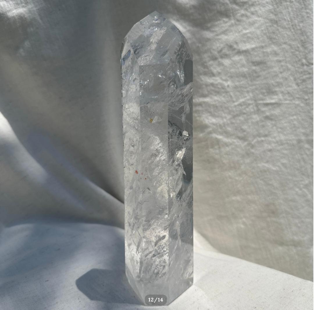 虹入り【ロッククリスタル】水晶 タワー ポイント ブラジル産