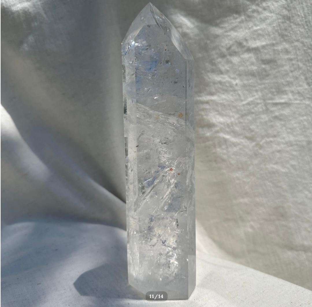 虹入り【ロッククリスタル】水晶 タワー ポイント ブラジル産