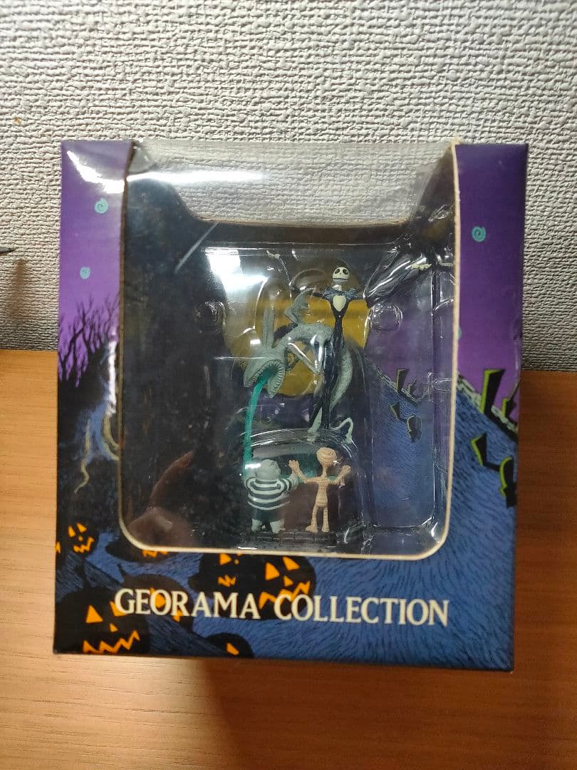 まとめて　マーズ・アタック、ジョジョ、ゴジラ、その他 合計 16個　送料着払い