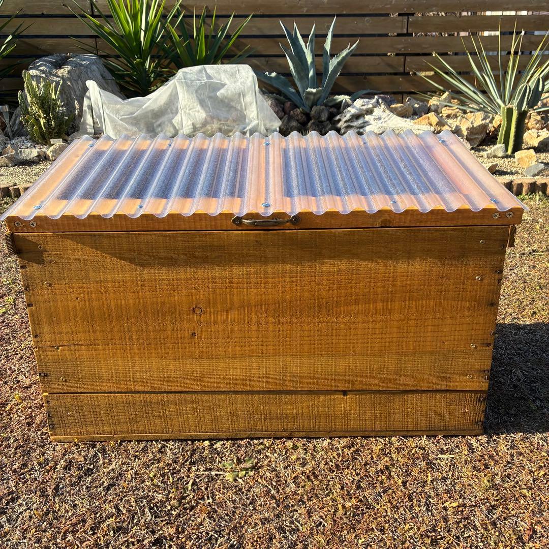 りんご箱で作ったキエーロ型コンポスト