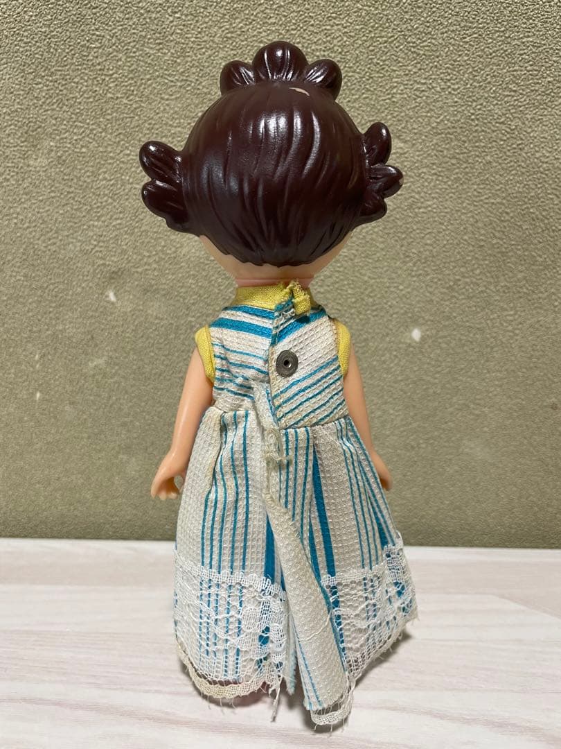 サザエさん　フィギュア　ソフビ　服破れあり　詳細不明