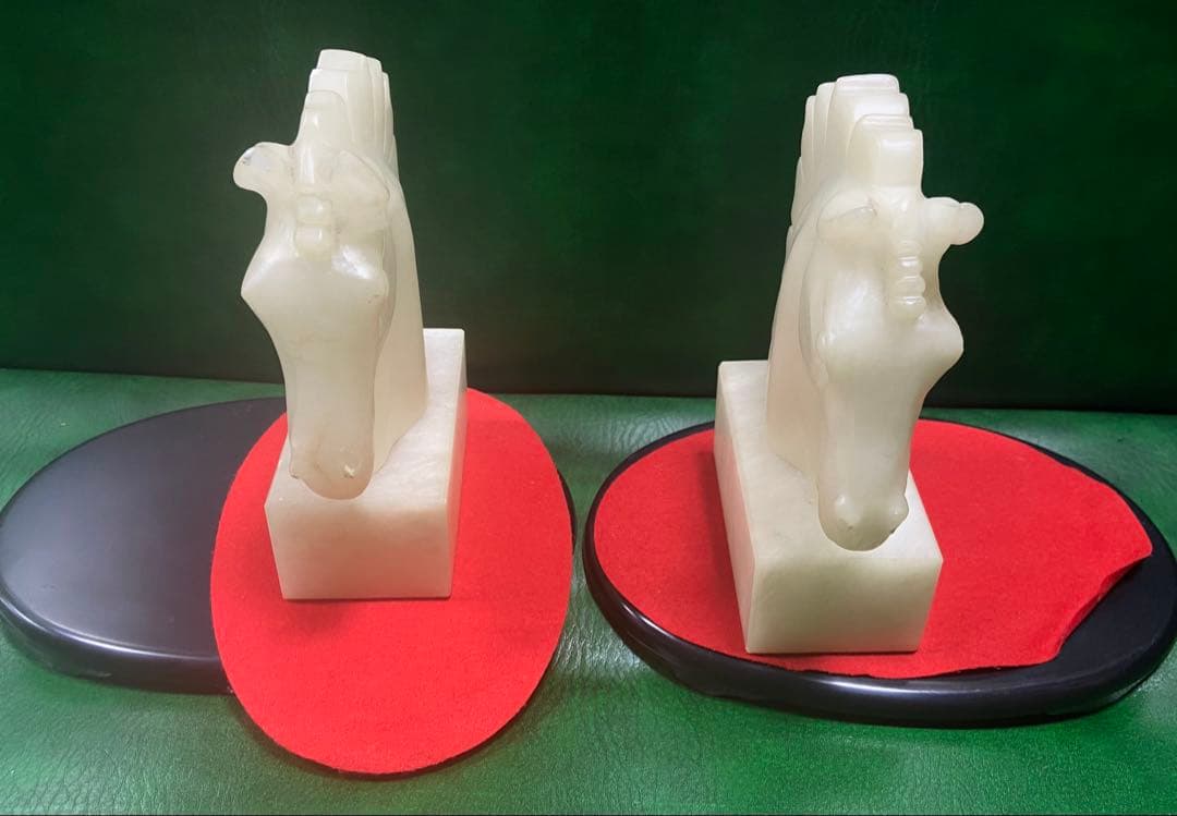 馬の頭の置物 2体セット