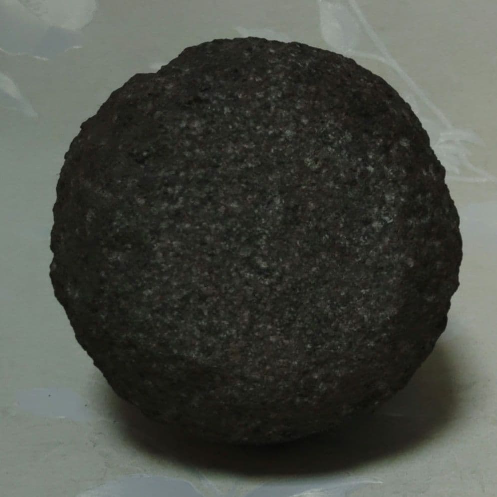 達磨　ダルマ　石製　古い　高さ約16cm 重量感3kg以上　ア31