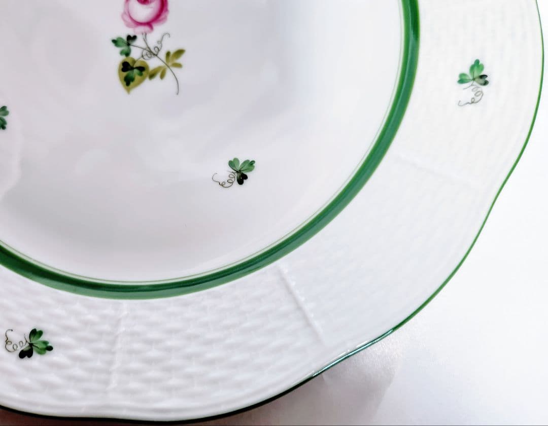 ヘレンド【未使用・美品】《ウィーンの薔薇》ディナープレート25.7cm2枚セット