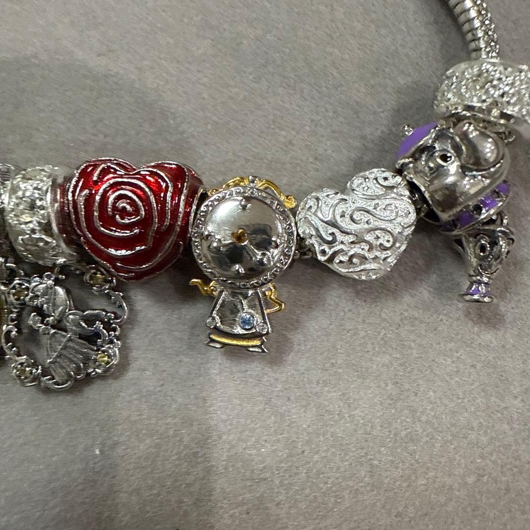 美女と野獣をイメージ パンドラみたいな太いブレス 45センチほど