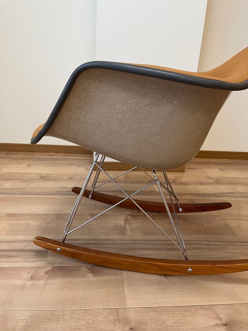 ハーマンミラー　イームズ　アームシェル　ジラルド　ロッキンチェア　ヴィンテージ