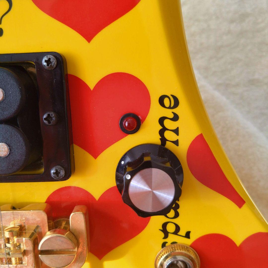 [廃盤] バーニー YH-JR hideモデル アンプ内蔵ギター イエローハート