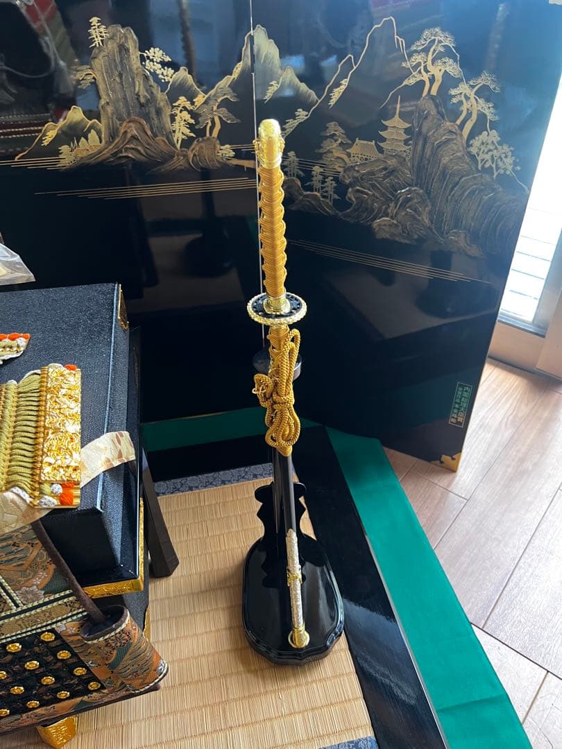 ☆兜鎧飾り　端午の節句