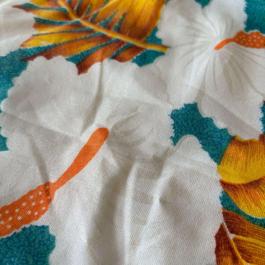 ムームーヘブン　クッションカバー タグ付き未使用32センチ