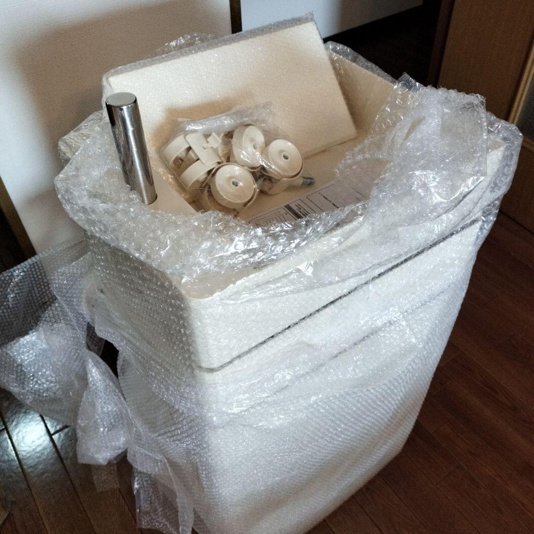 新品未使用　収納ワゴン　7段　アイボリー